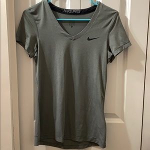 Nike Pro V-Neck T-shirt